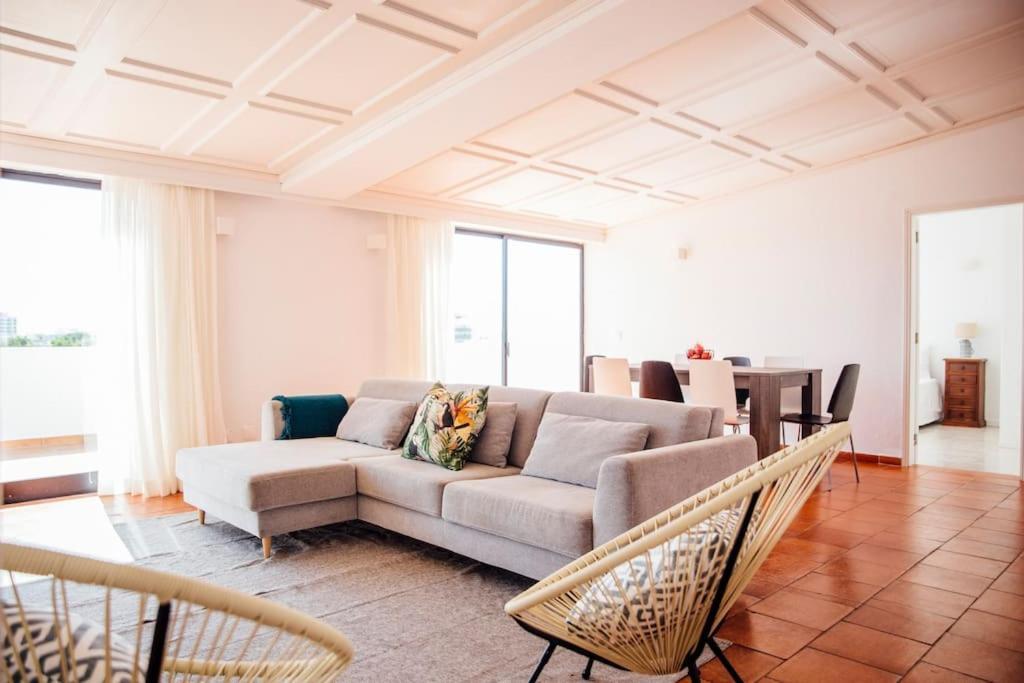 Penthouse S.Jorge Seaview T4 Apartment Quarteira Exterior photo